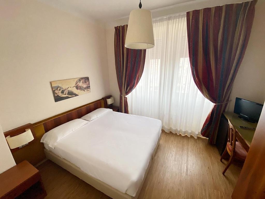 Grand Hotel Regina Salsomaggiore Salsomaggiore Terme Esterno foto