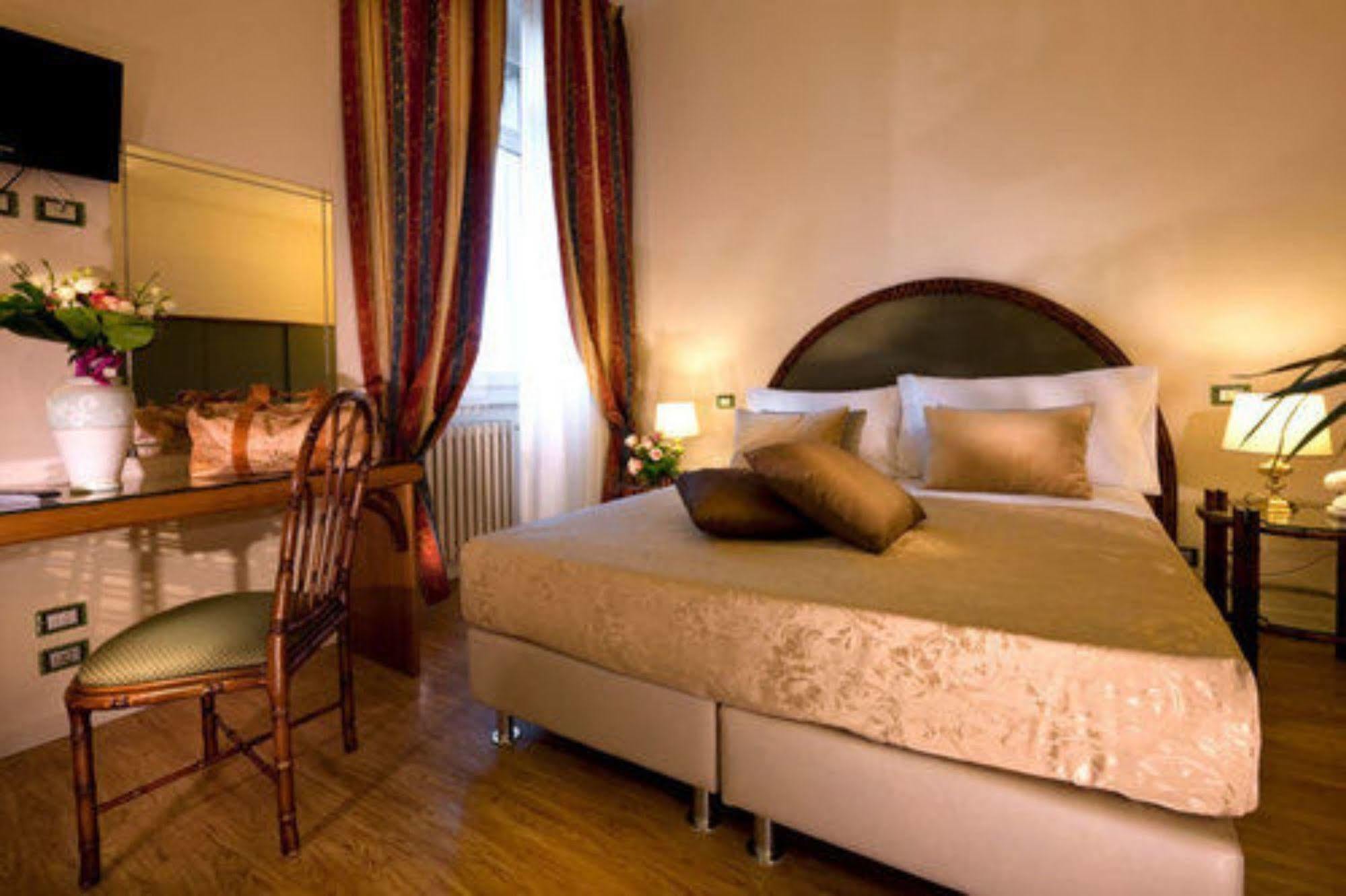 Grand Hotel Regina Salsomaggiore Salsomaggiore Terme Esterno foto